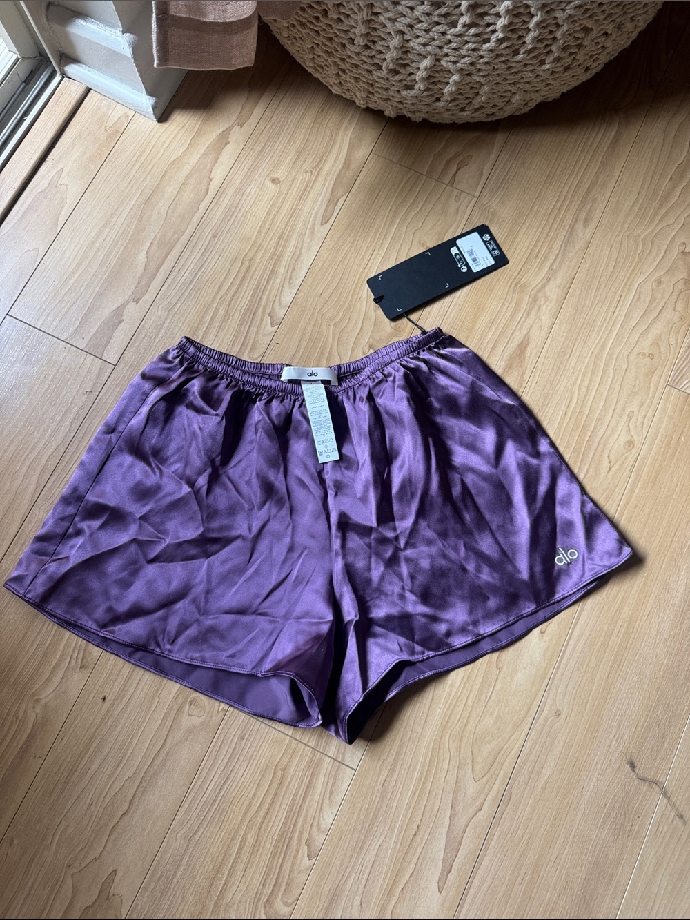 ALO Yoga Silk Luminous Short